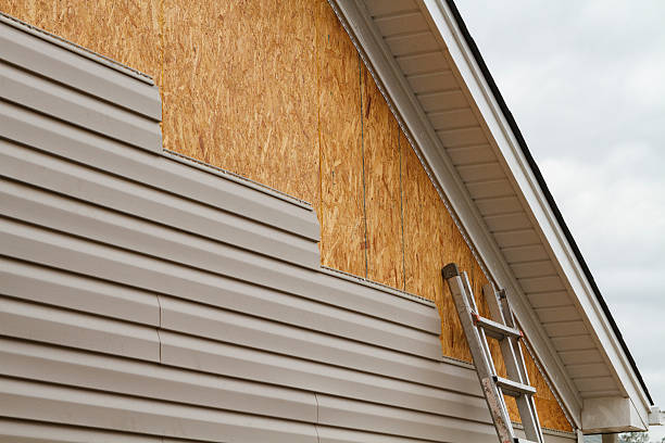 Professional Siding Inspection technician working in Neffs, OH